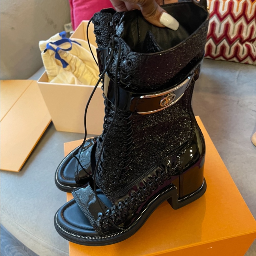 Authentic Louis Vuitton Boots - Picture 5 of 6